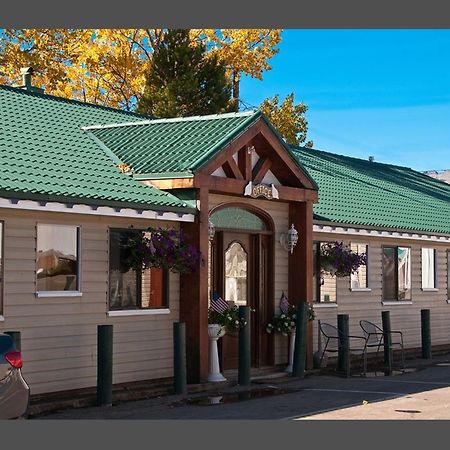 Dancing Bears Inn East Glacier Park Village Экстерьер фото